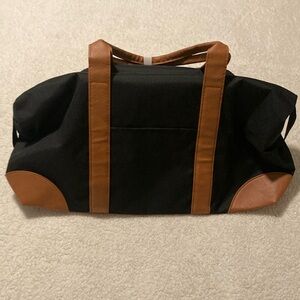 NWT DSW Black and Brown/Tan Weekender travel bag